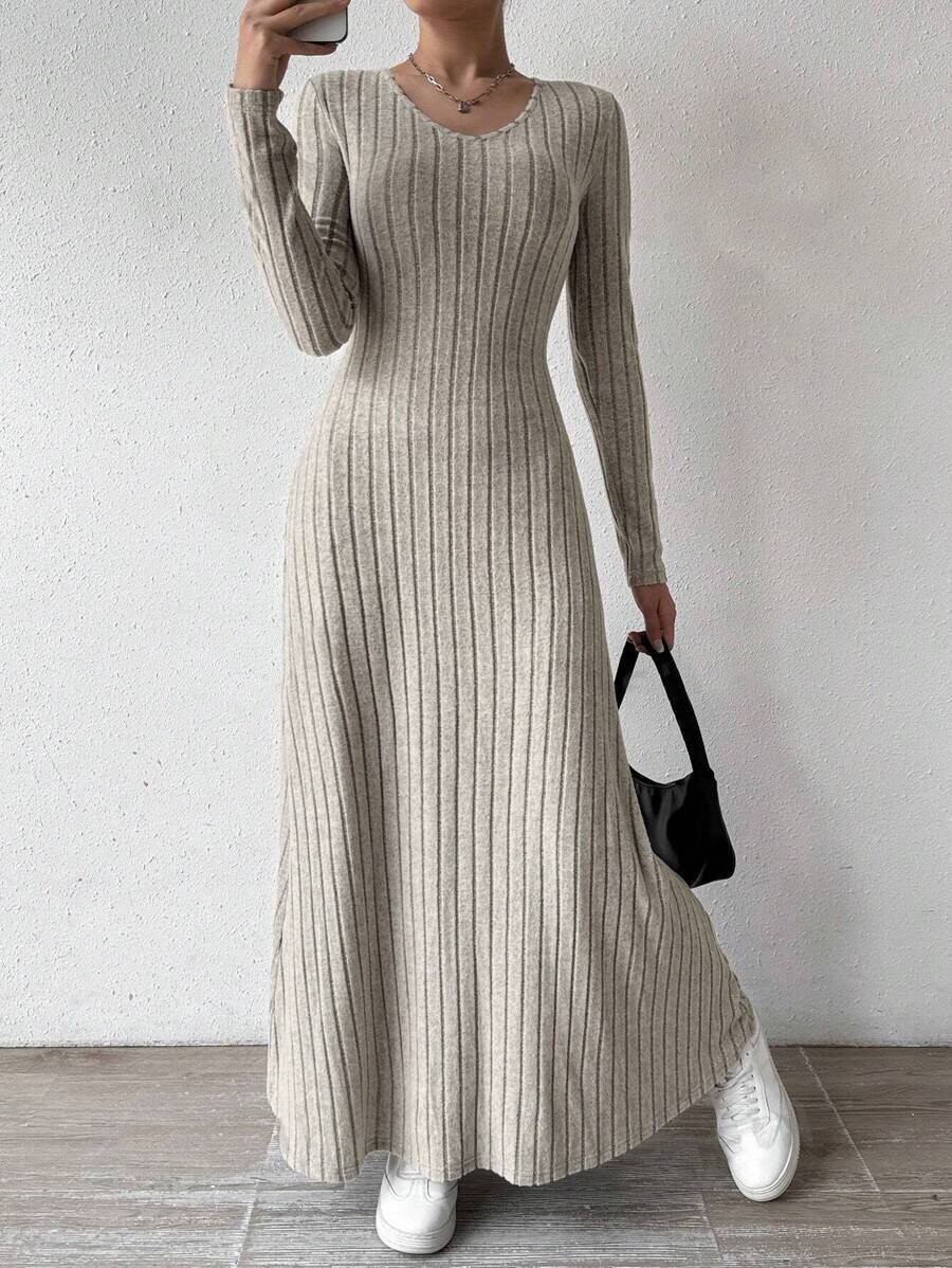 Women's Slim Fit Fashionable Knitted Solid Color Long Sleeve Dress