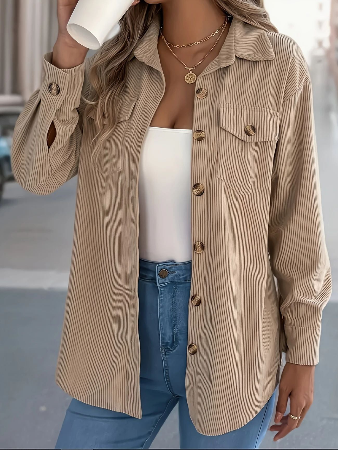 Middellange jas met strepen van corduroy in Europese en Amerikaanse stijl