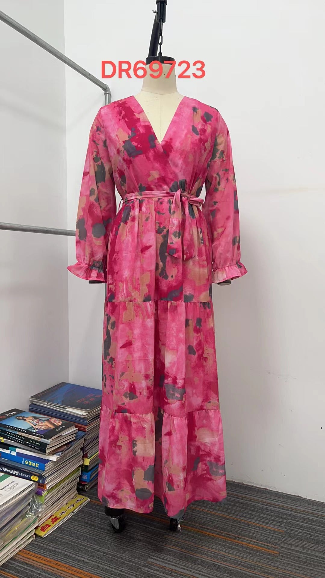 Long-sleeved Floral Print Dress Elegant